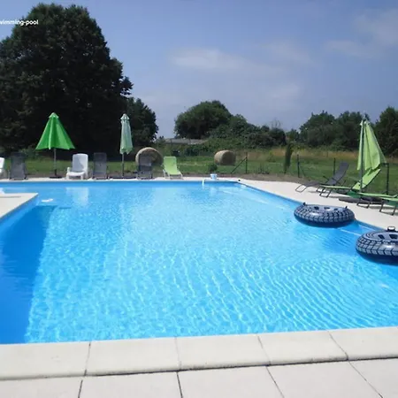 La Galerie Climatise 4 8 Personnes 2 Salles D'eau Wifi Parking Piscine Chauffee Animaux Acceptes En Pleine Nature 펜션