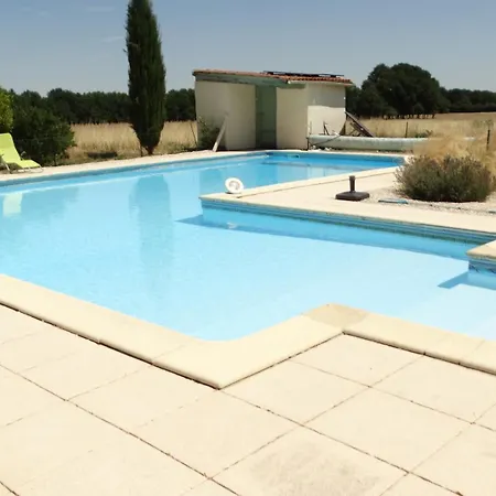펜션 La Galerie Climatise 4 8 Personnes 2 Salles D'eau Wifi Parking Piscine Chauffee Animaux Acceptes En Pleine Nature Lorignac